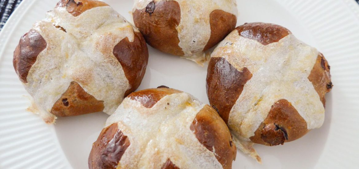 Hot cross buns