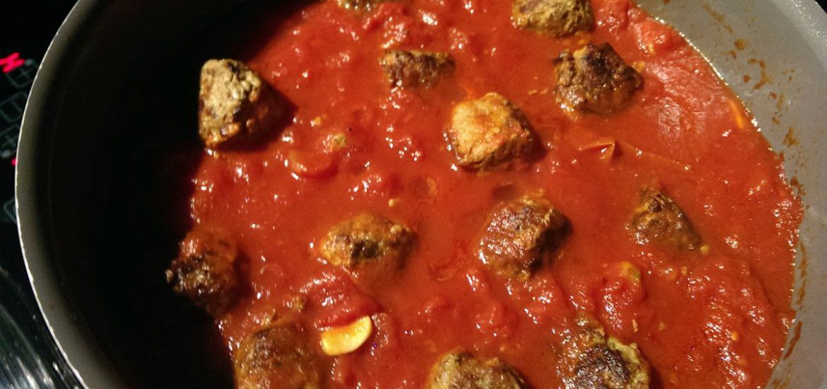 Albondigas in tomatensaus