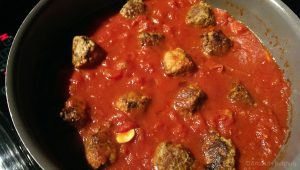 Albondigas in tomatensaus