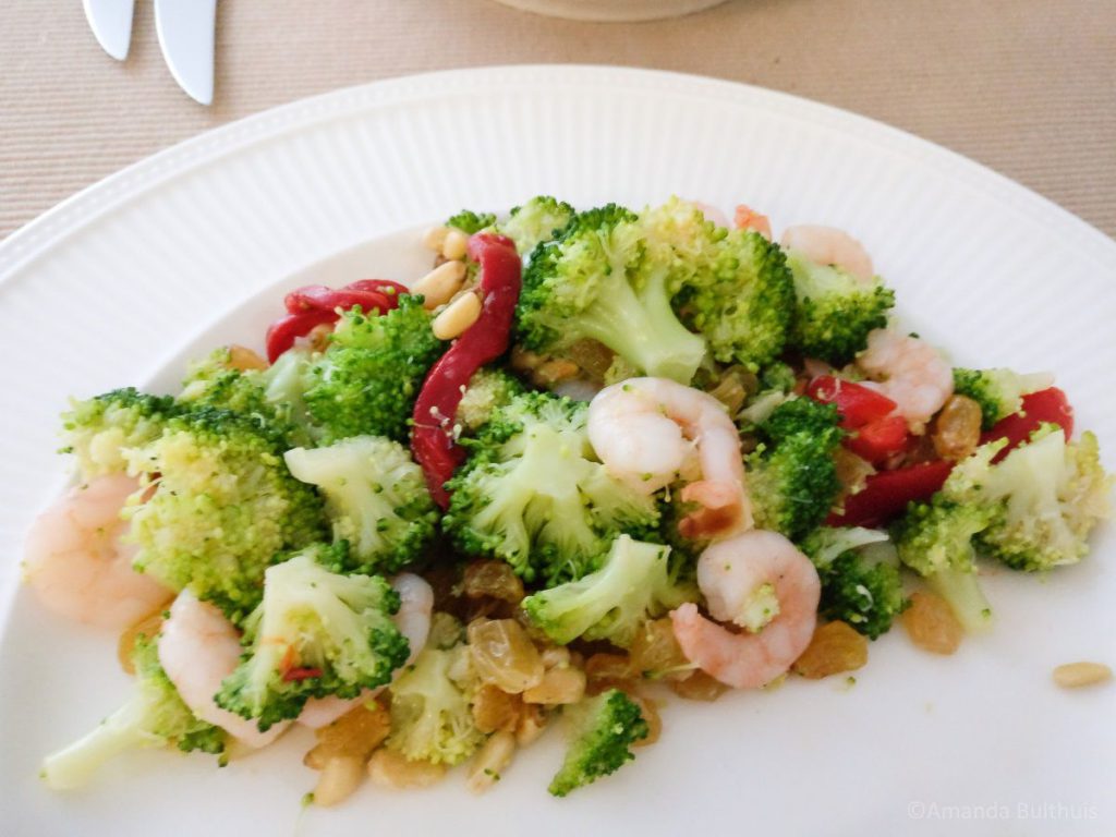 Broccoli salade