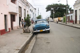 Oude auto in Cuba