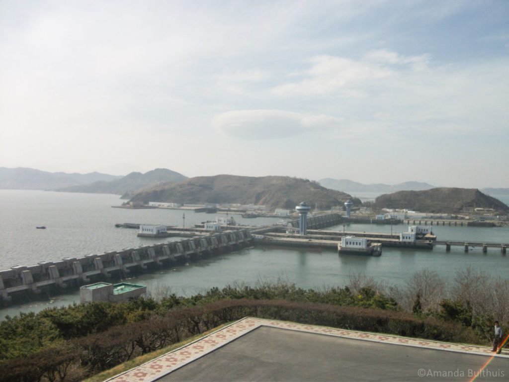 Uitzicht over de West Sea Barrage