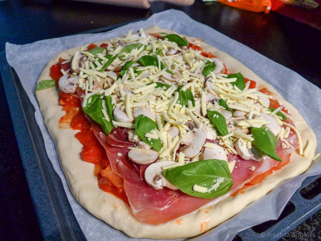 Zelfgemaakte pizza