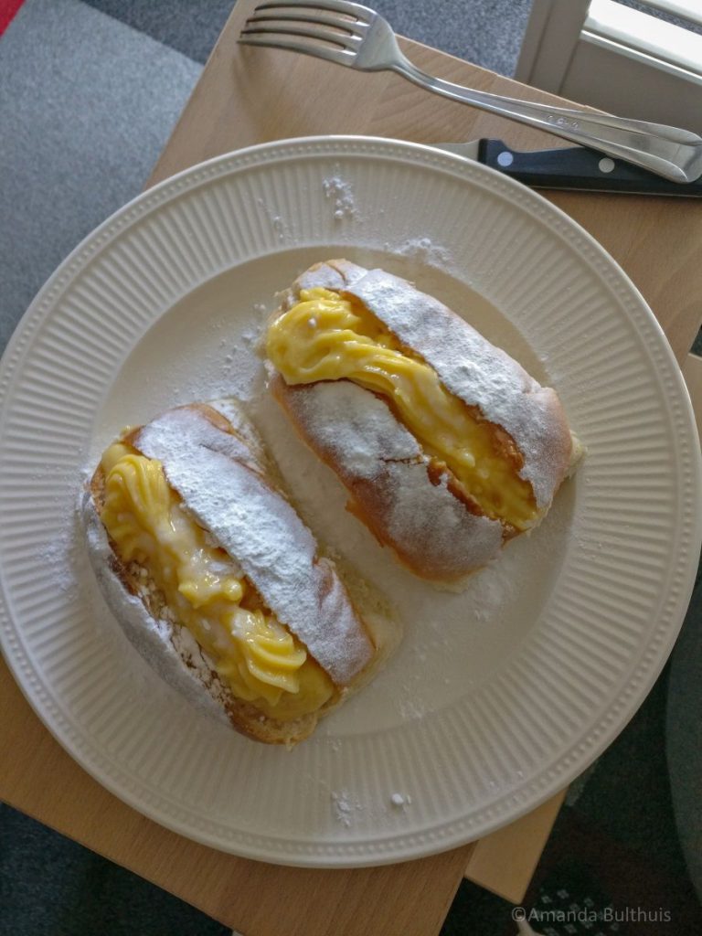 Puddingbroodjes met custard