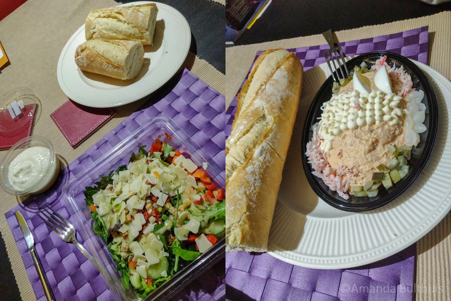 Salade met stokbrood