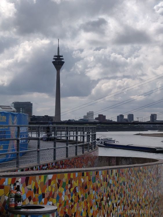 Rheinturm Düsseldorf