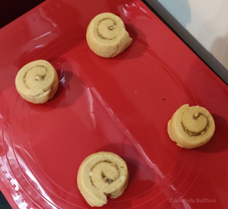 Vegan kaneelbroodjes met kardemom