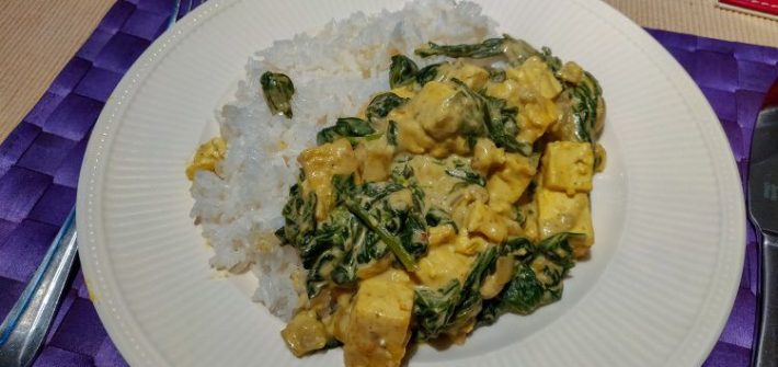 Vegan saag paneer met tofu