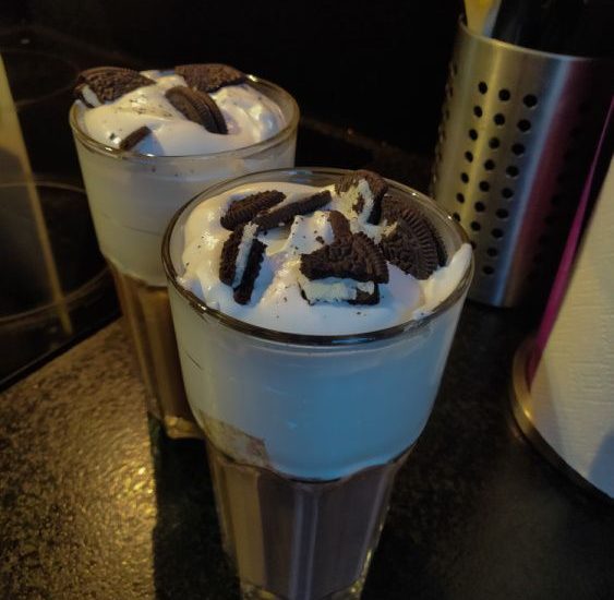 Warme chocolademelk met Oreo