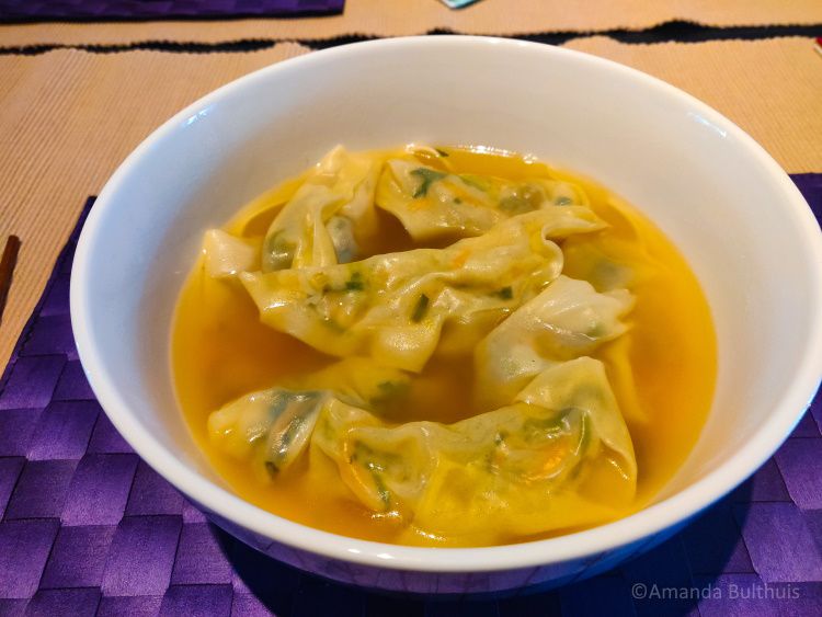 Vegan wontonsoep