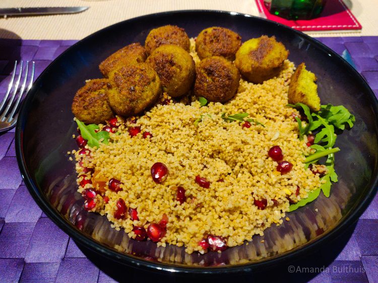 Couscous salade met falafel