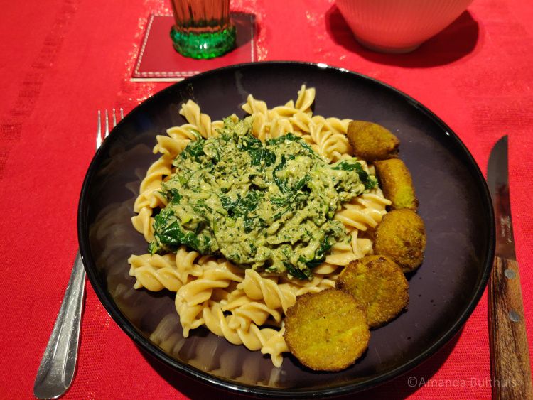 Pasta met zelfgemaakte pesto