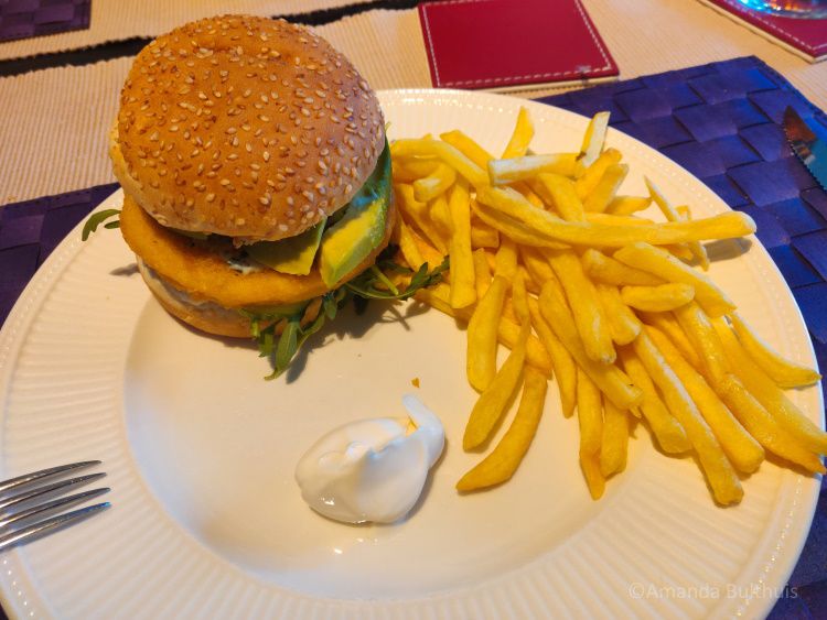 Vegan Pluimfeestburger - week 14 - 2022