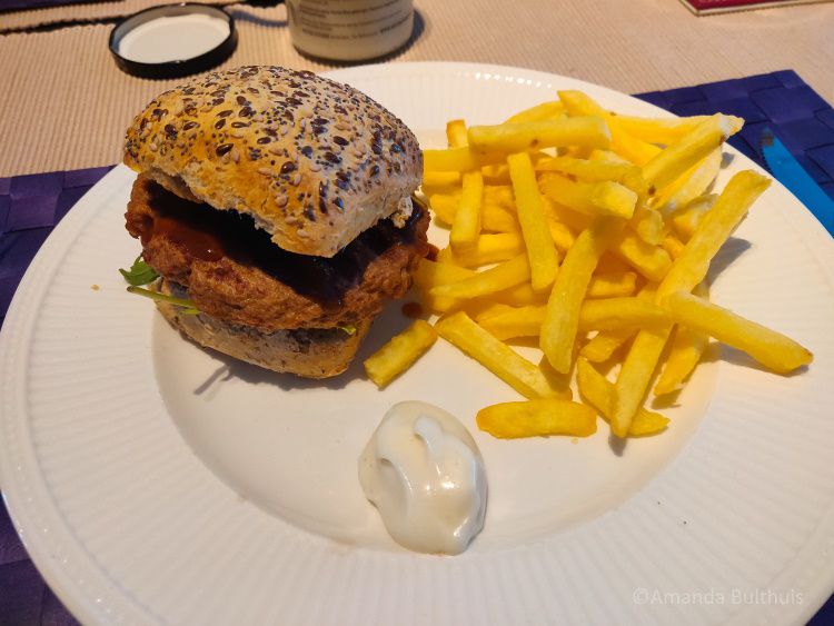 Vegan burger met frietjes - week 22 - 2022