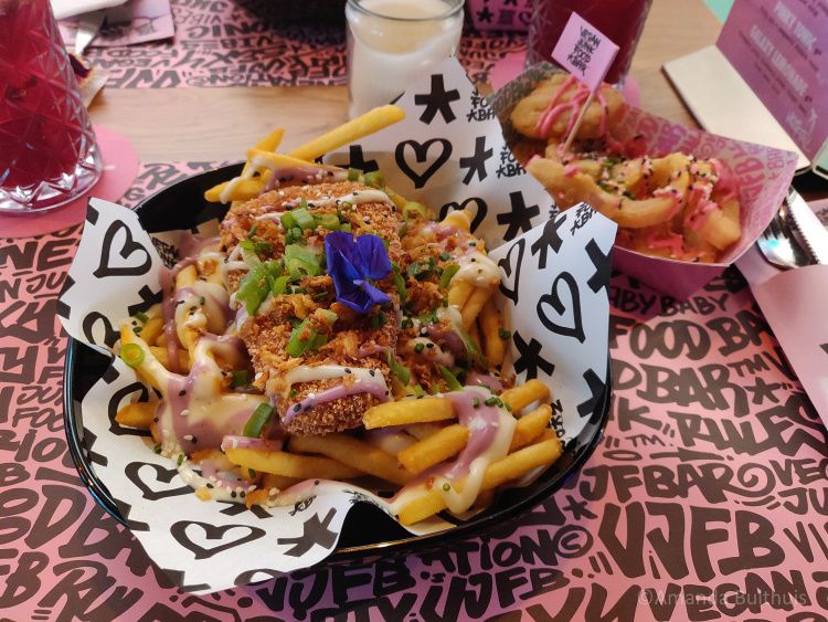 Vegan fish and chips - Vegan junk food bar Eindhoven