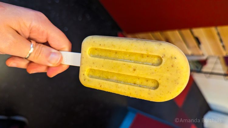 Vegan kulfi ijs met pistache