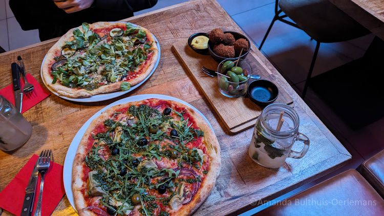 Vegan pizza bar Den Haag