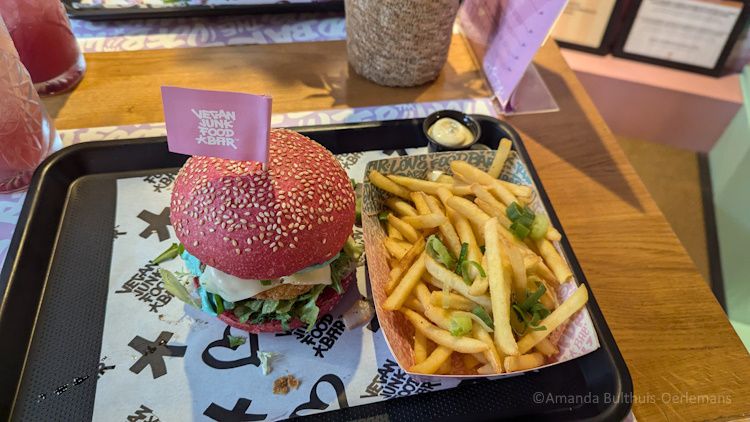 Vegan Junk Food Bar in Barcelona